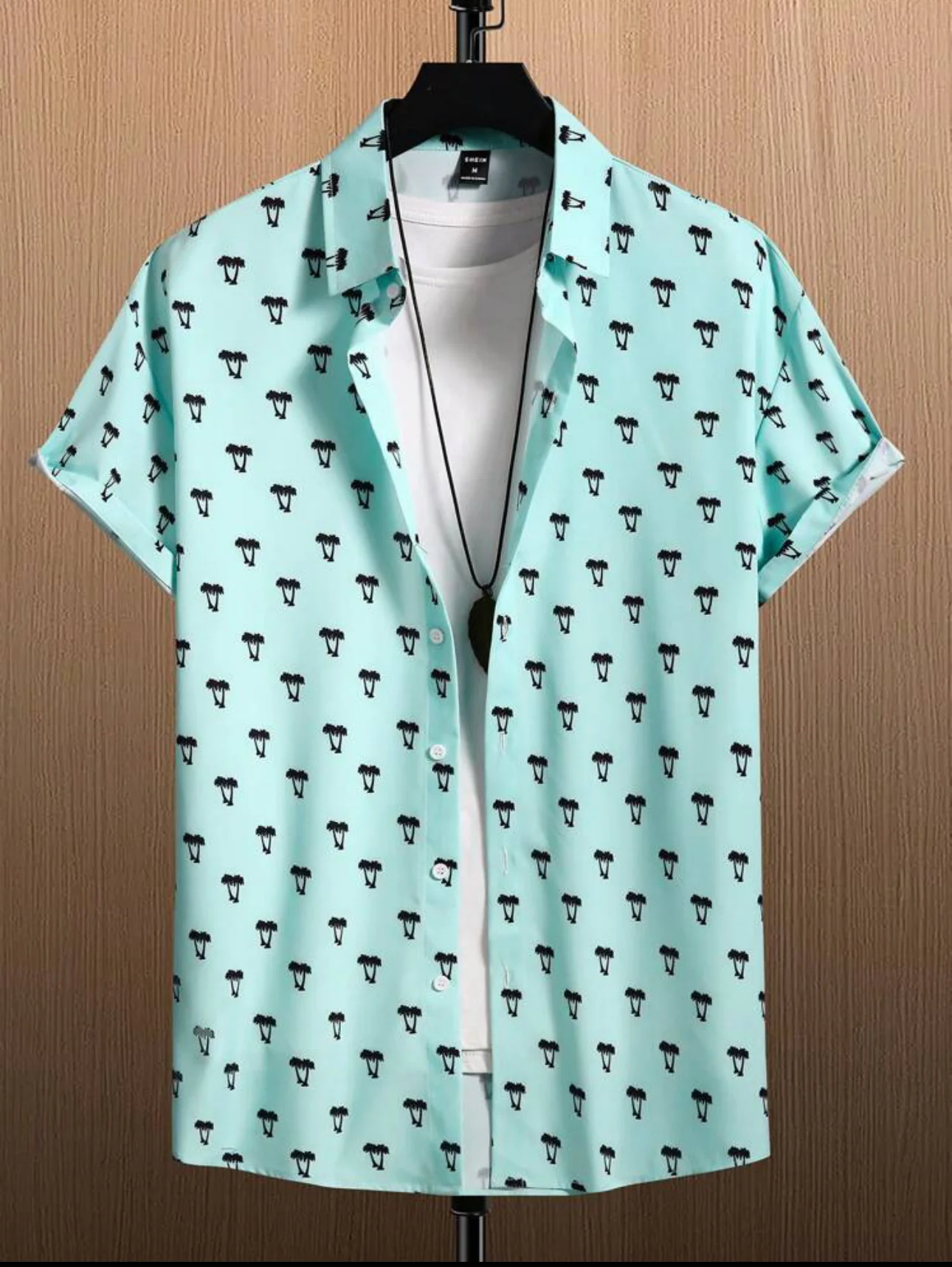 Camisa con estampado árbol