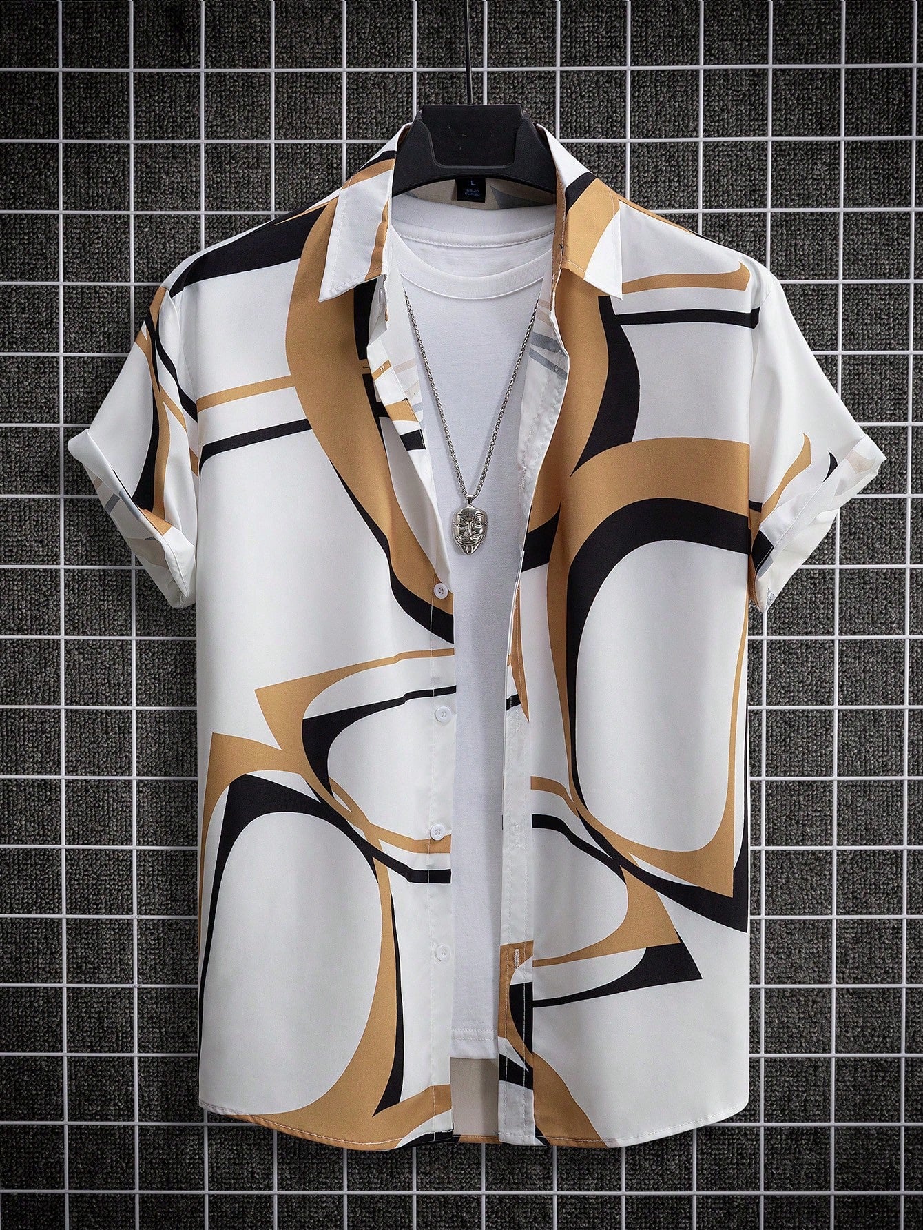 Camisa con estampado al azar