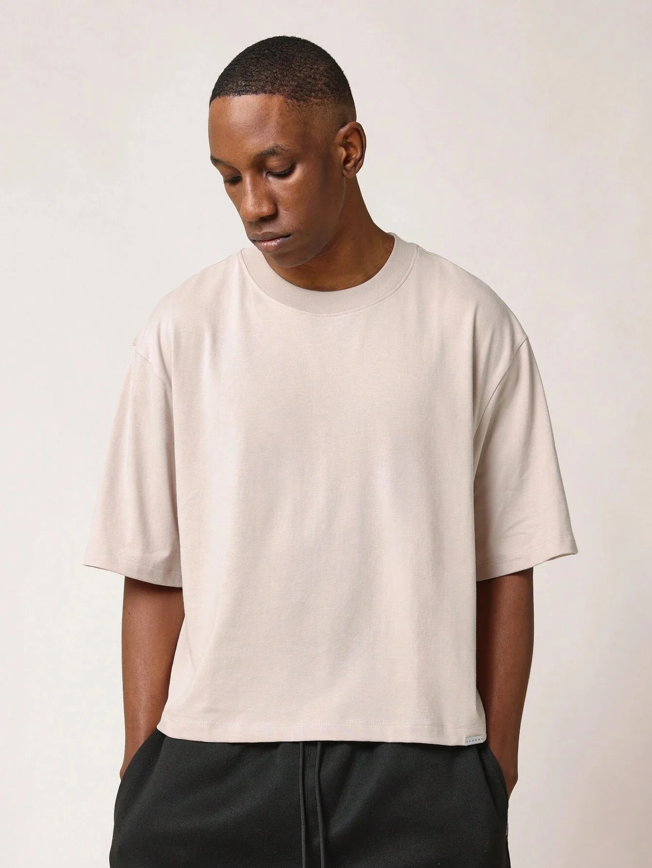 SUMWON camiseta de ajuste corto